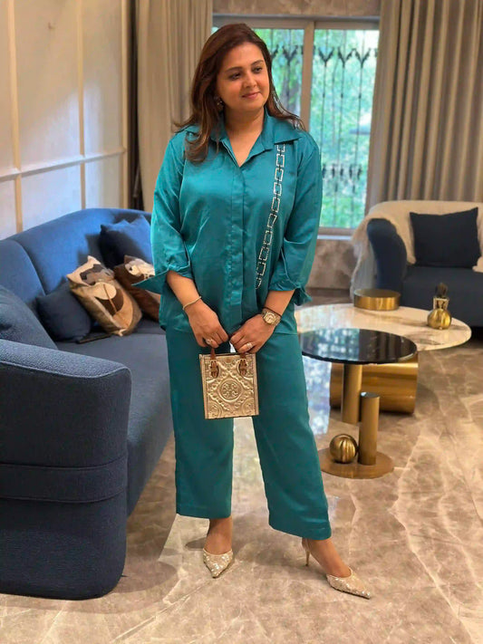 Turquoise link cord set